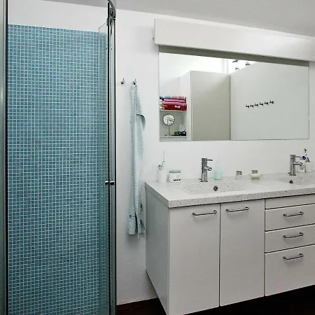 8 Person In Tatil Evi