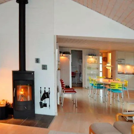 8 Person In Tatil Evi